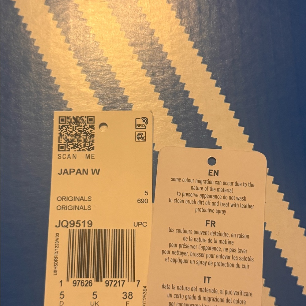 Adidas Japan Sneaker in White, Cream, and Blue - size 6.5 - Picture 8 of 8